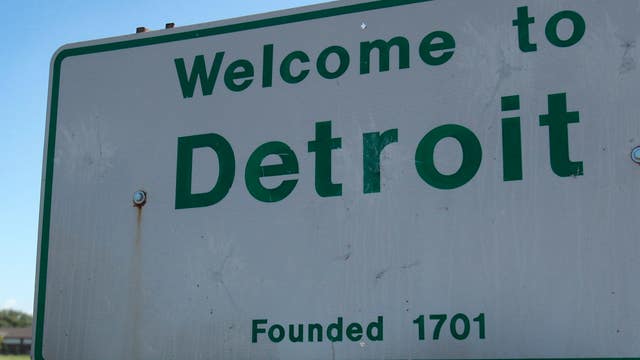 Top Obama officials to help with Detroit's money mess